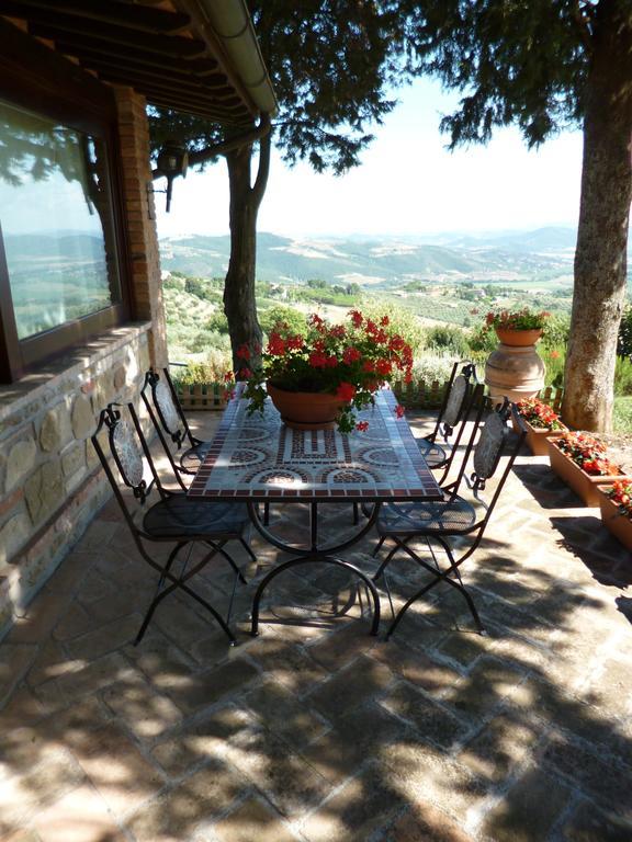Agriturismo La Bicocca - Apt. "Il Leccio" Castel Rigone Room photo